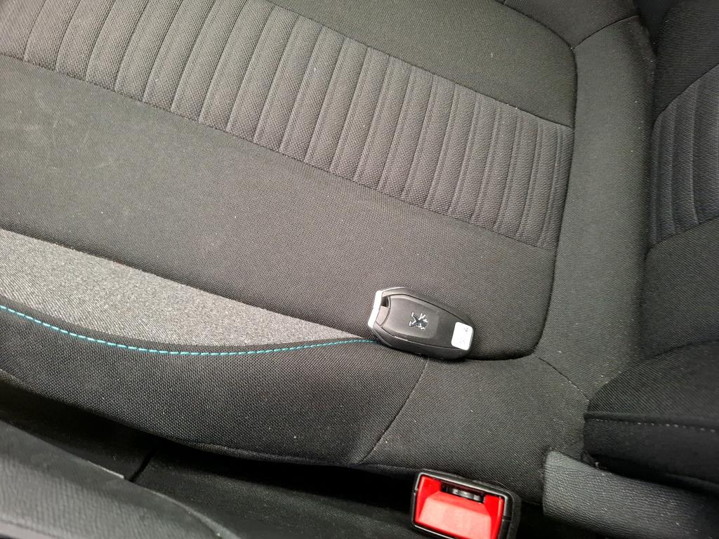 PEUGEOT 5008 PureTech 130ch S&S EAT8 Active Pack 2023