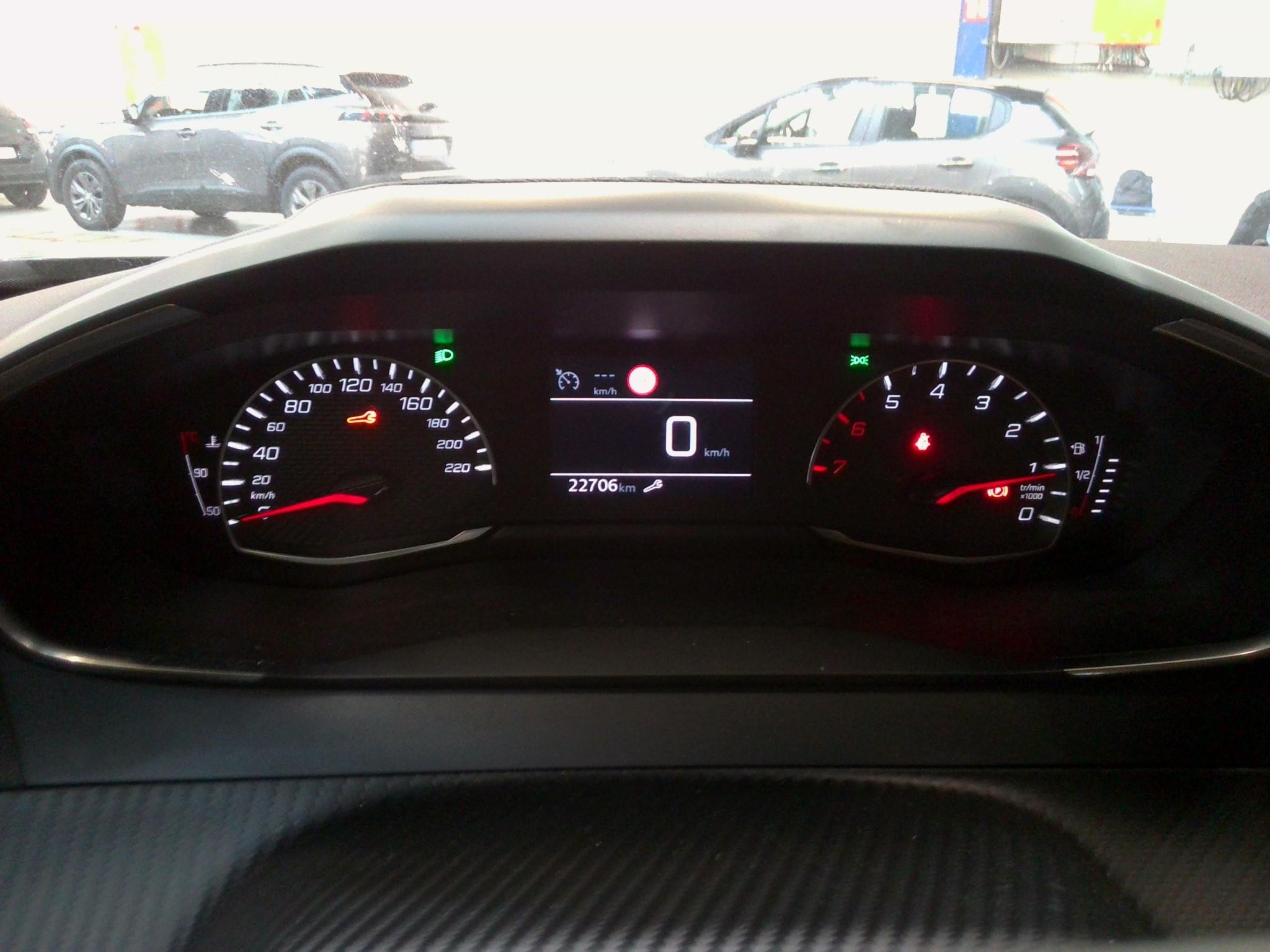 PEUGEOT 2008 PureTech 100 S&S BVM6 Allure 2022