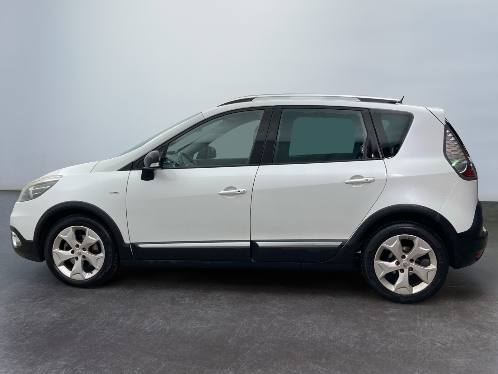 RENAULT Scenic Xmod dCi 110 Bose Edition EDC 2014