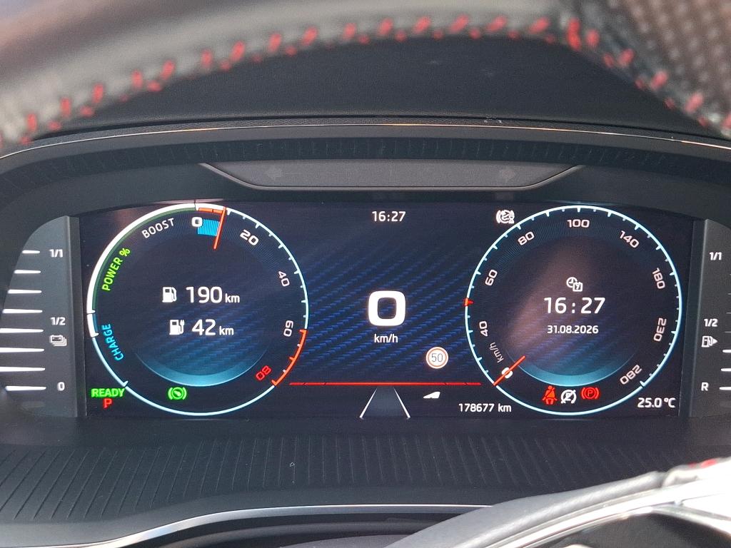 SKODA OCTAVIA COMBI 1.4 TSI PHEV iV 245 ch DSG6e RS 2021