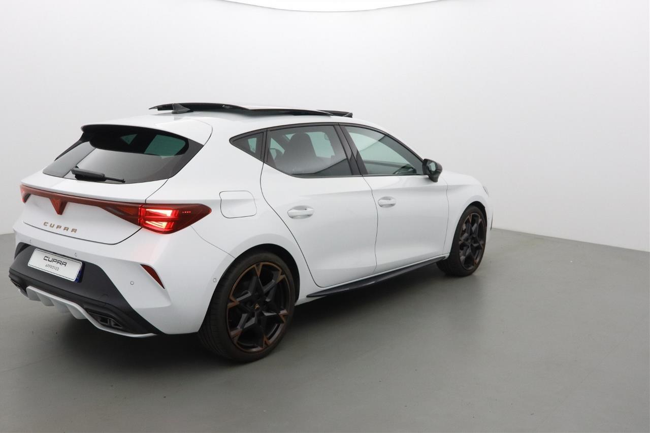 CUPRA Leon 1.5 eTSI Hybrid150 ch DSG7 V 2025