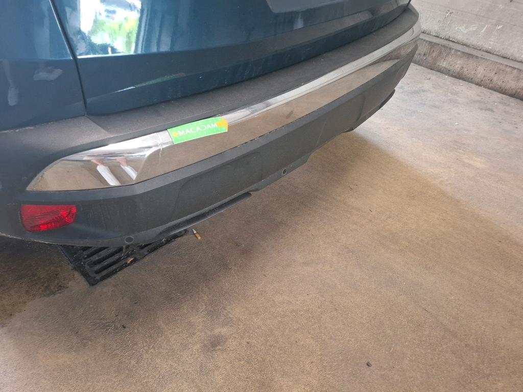 PEUGEOT 3008 Hybrid 225 e-EAT8 Allure Pack 2023