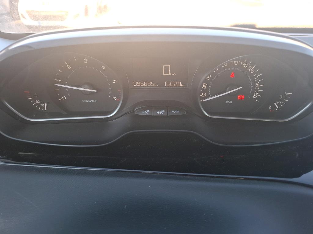 PEUGEOT 208 AFFAIRE BLUEHDI 100 S&S BVM5 PREMIUM PACK 2020