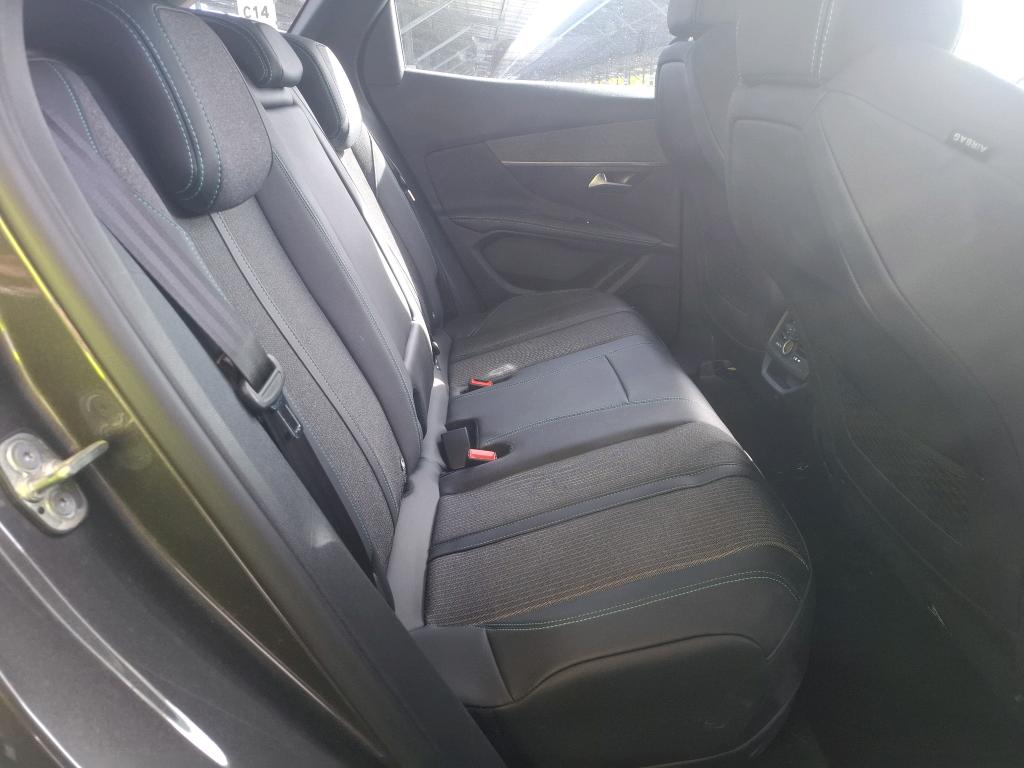 PEUGEOT 3008 Hybrid 225 e-EAT8 Allure Pack 2022
