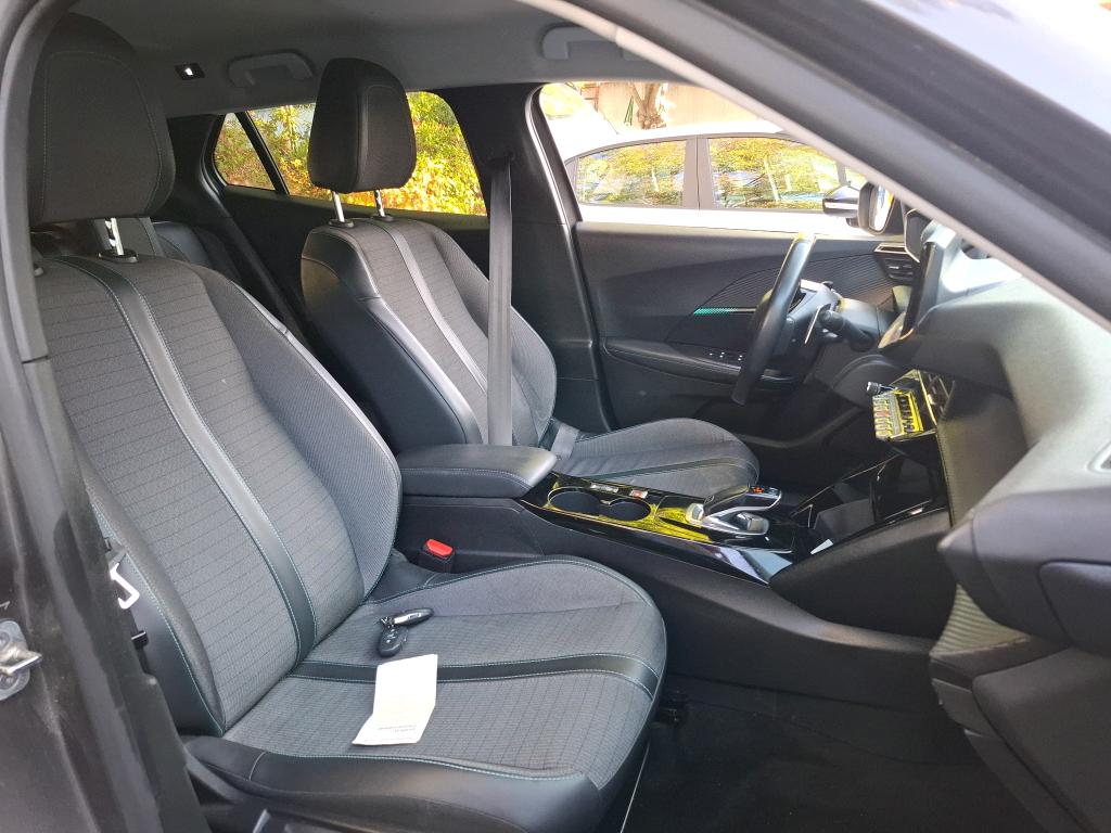 PEUGEOT 2008 BUSINESS BlueHDi 130 S&S EAT8 Allure 2021