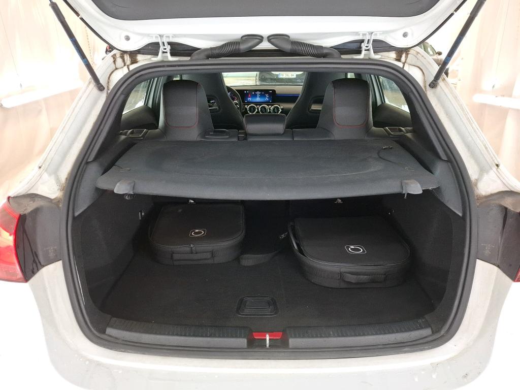 MERCEDES CLASSE A 250 e 8G-DCT AMG Line 2023
