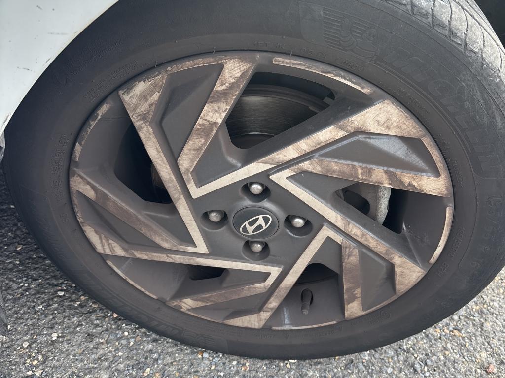 HYUNDAI i20 1.0 T-GDi 100 Intuitive 2024