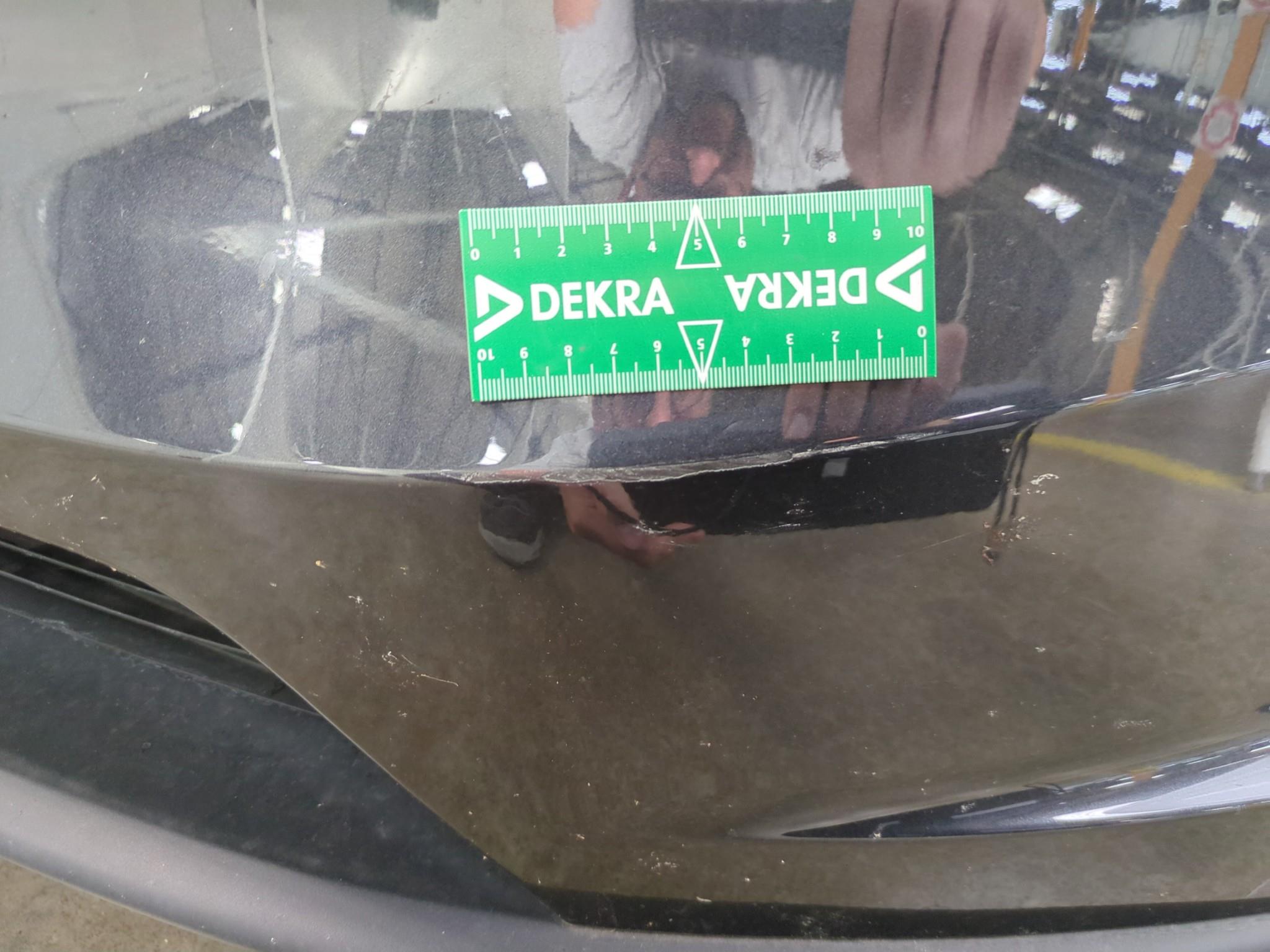 TESLA  2025