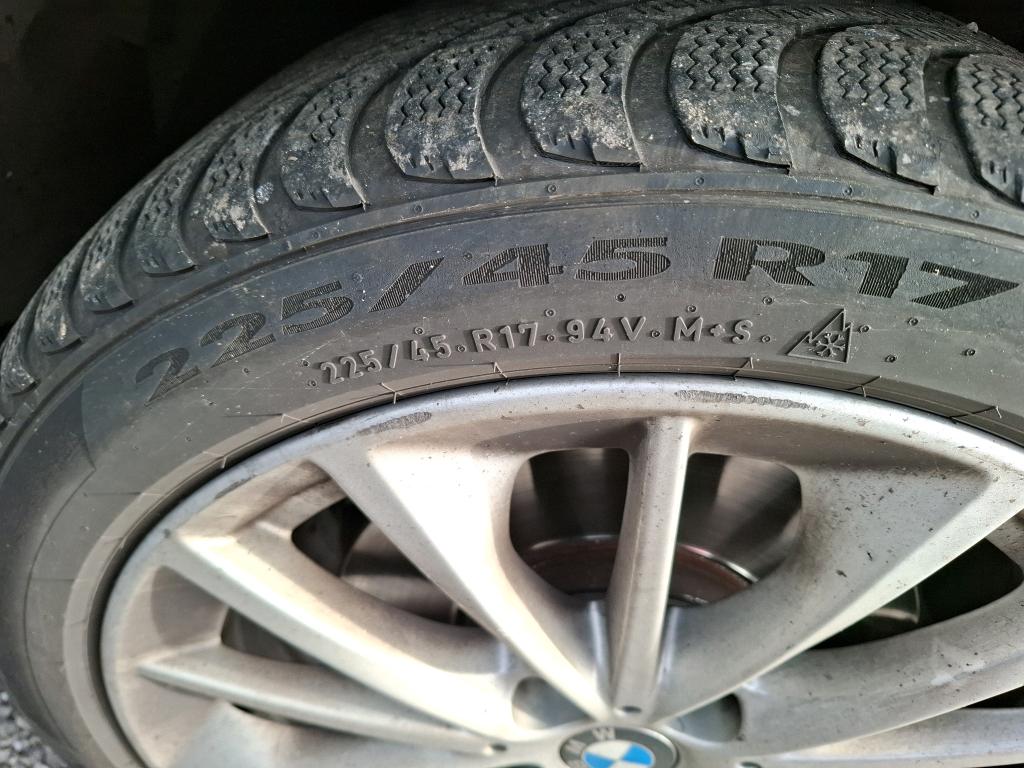 BMW SERIE 1 F40 116d 116 ch Business Design 2022