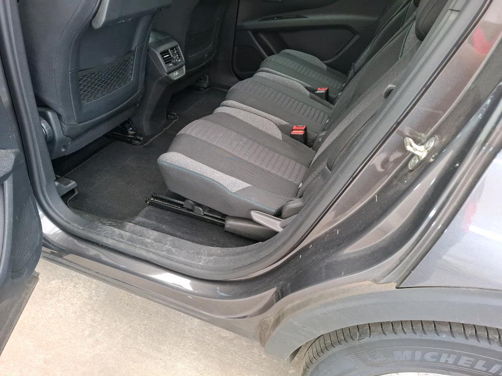 PEUGEOT 5008 PureTech 130ch S&S EAT8 Active Pack 2023