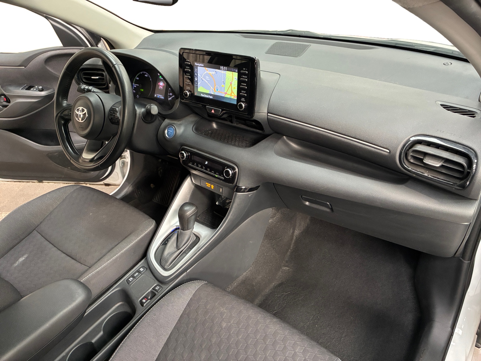 TOYOTA YARIS AFFAIRES PRO HYBRIDE 116h Dynamic Business 2023
