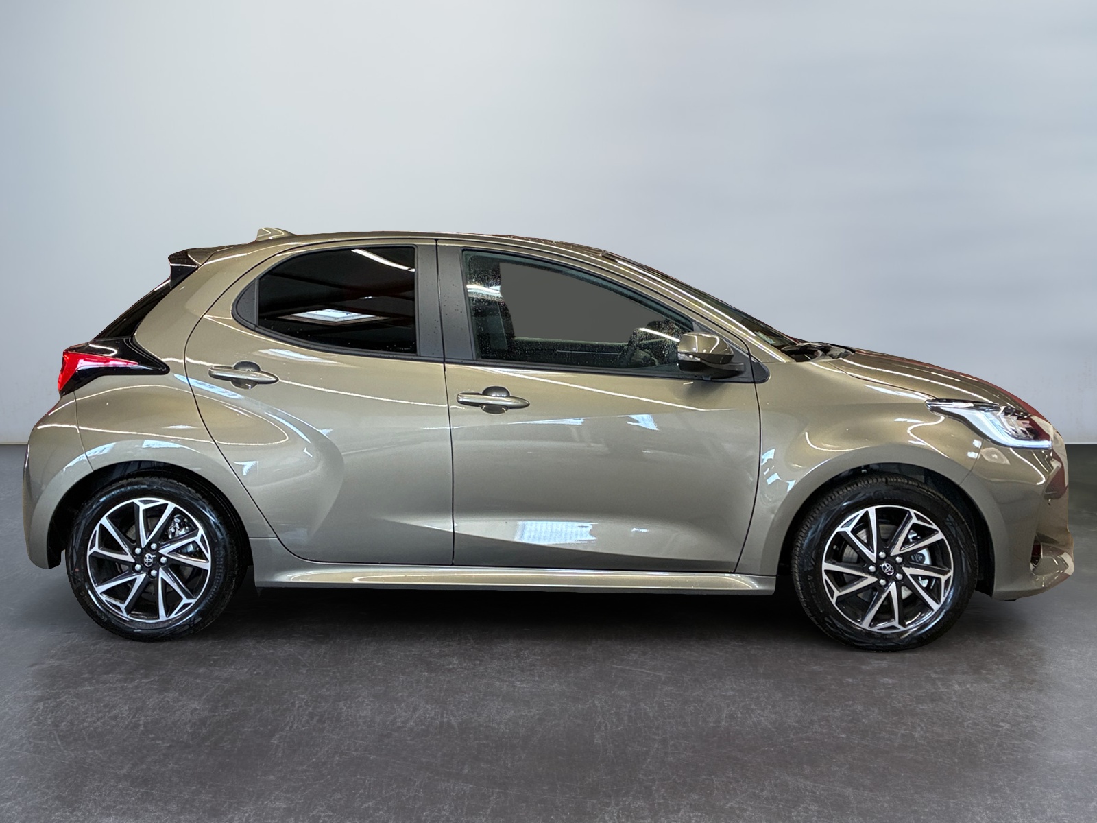 TOYOTA Yaris Hybride 116h Dynamic 2023