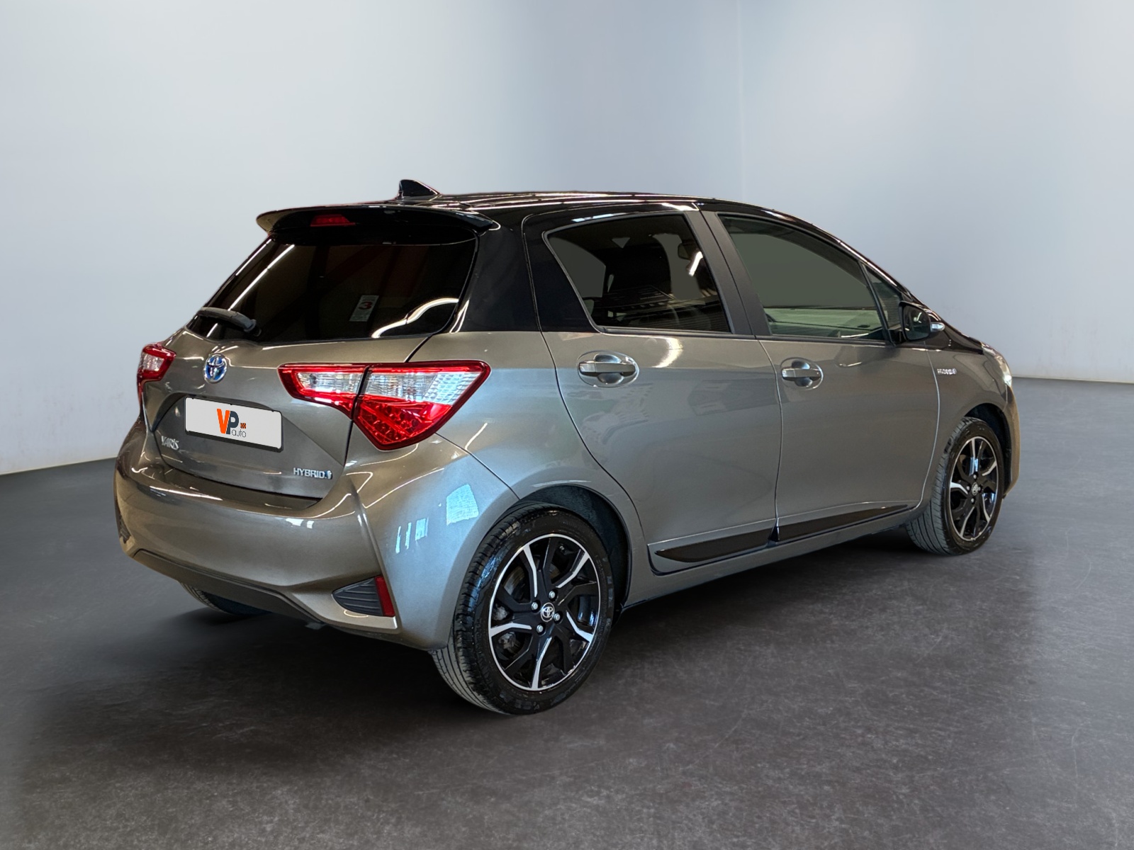 TOYOTA Yaris Hybride 100h Collection Collection 2018