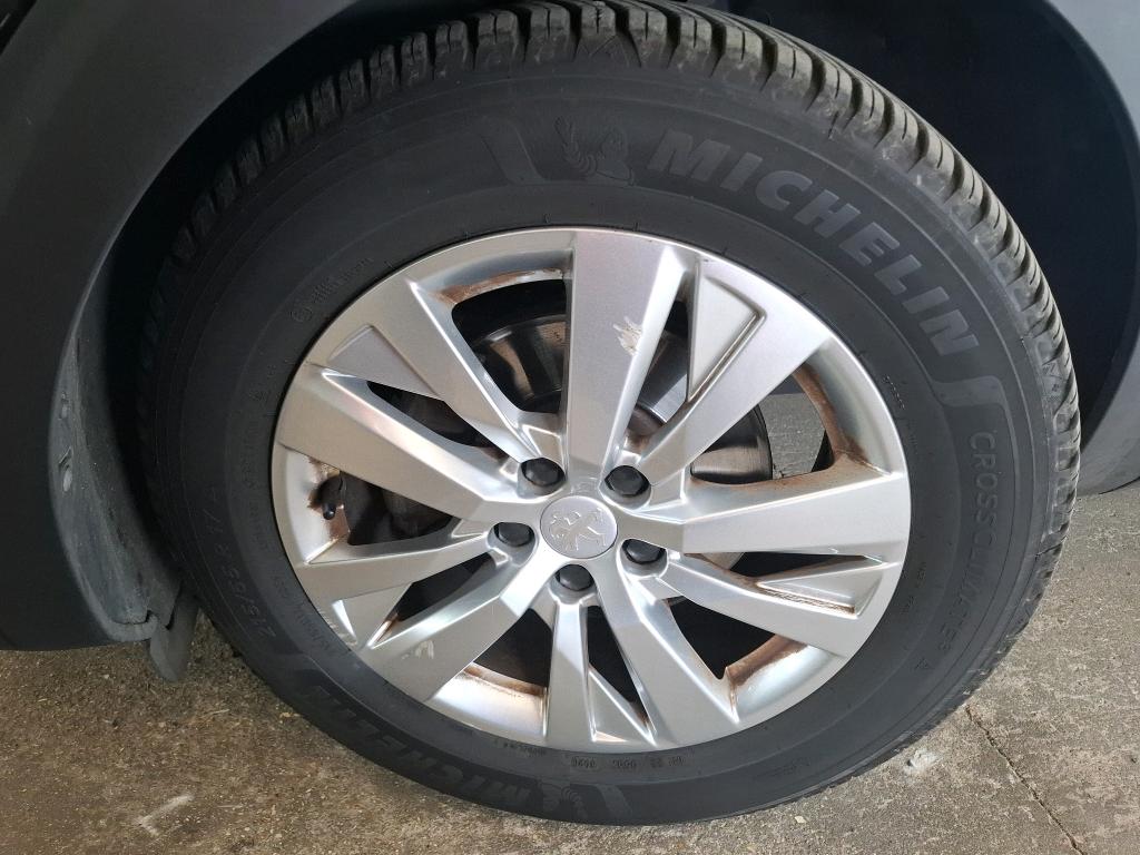 PEUGEOT 3008 BUSINESS BlueHDi 130ch S&S EAT8 Active 2021