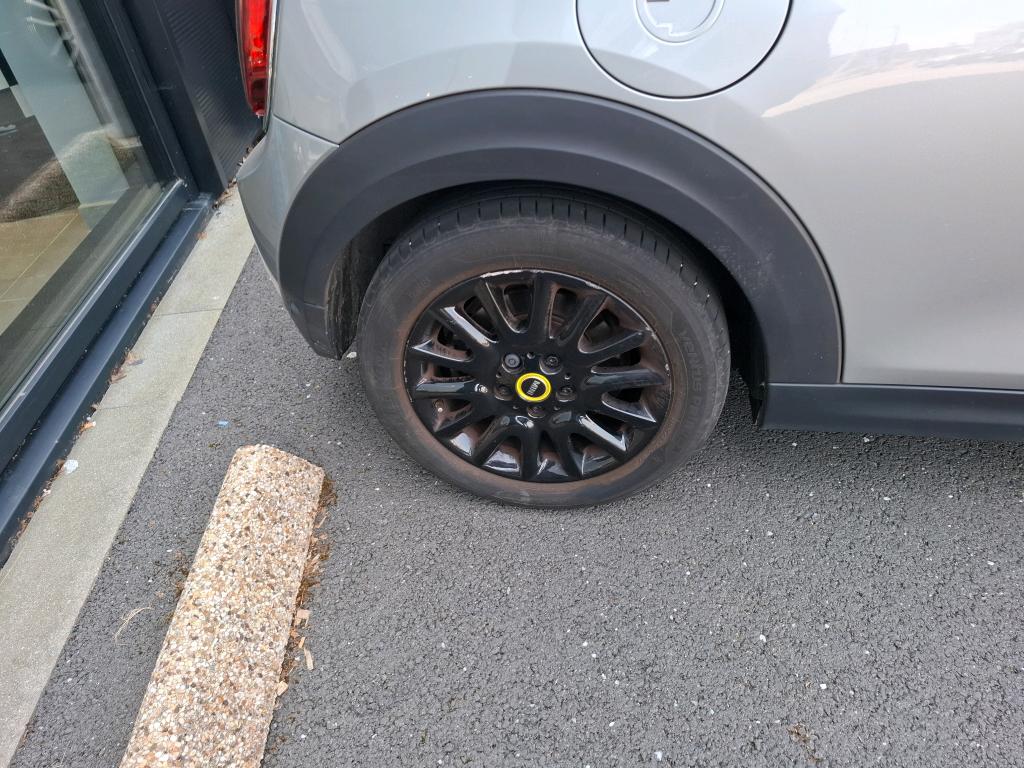 MINI HATCH 3 Portes Cooper SE 184 ch Edition Premium 2024