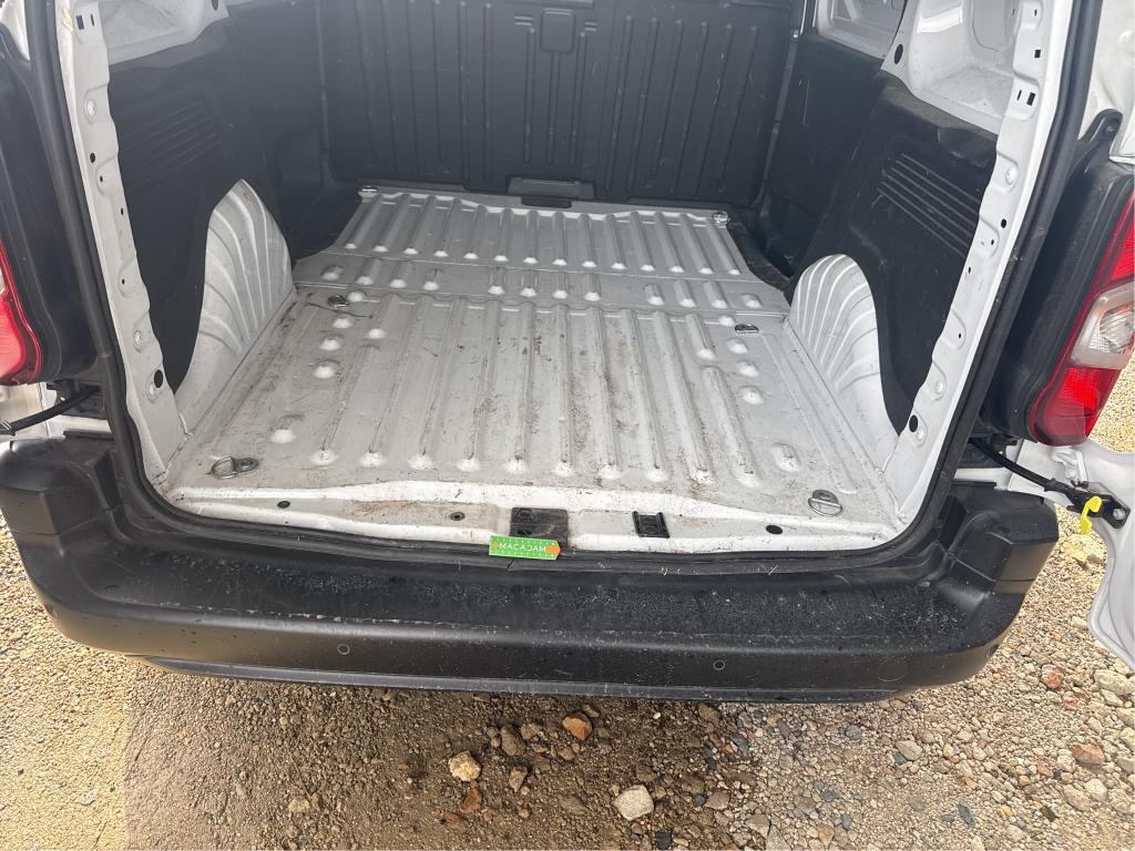 OPEL COMBO CARGO 1.5 100 CH S/S L1H1 BVM6 STANDARD PACK CLIM 2022