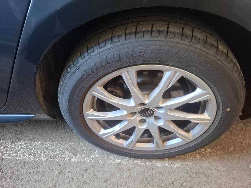 AUDI A4 BUSINESS 40 TFSI 204 S tronic 7 Line 2022