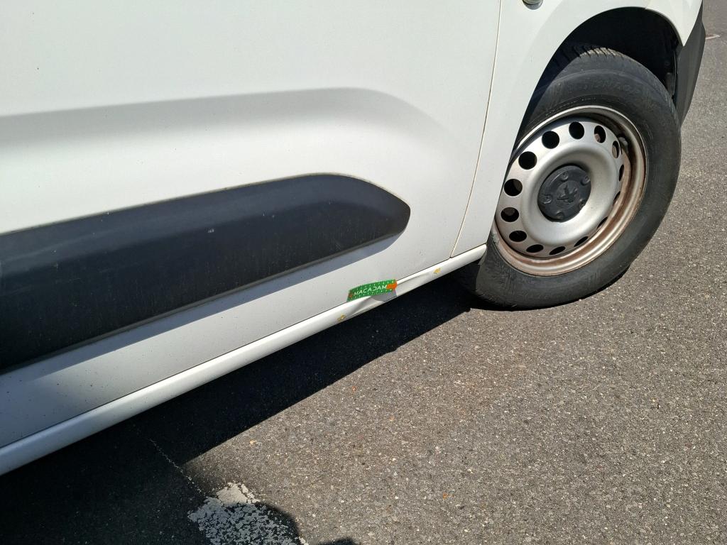 PEUGEOT PARTNER FOURGON STANDARD 1000 KG BLUEHDI 100 S&S BVM5 GRIP 2022