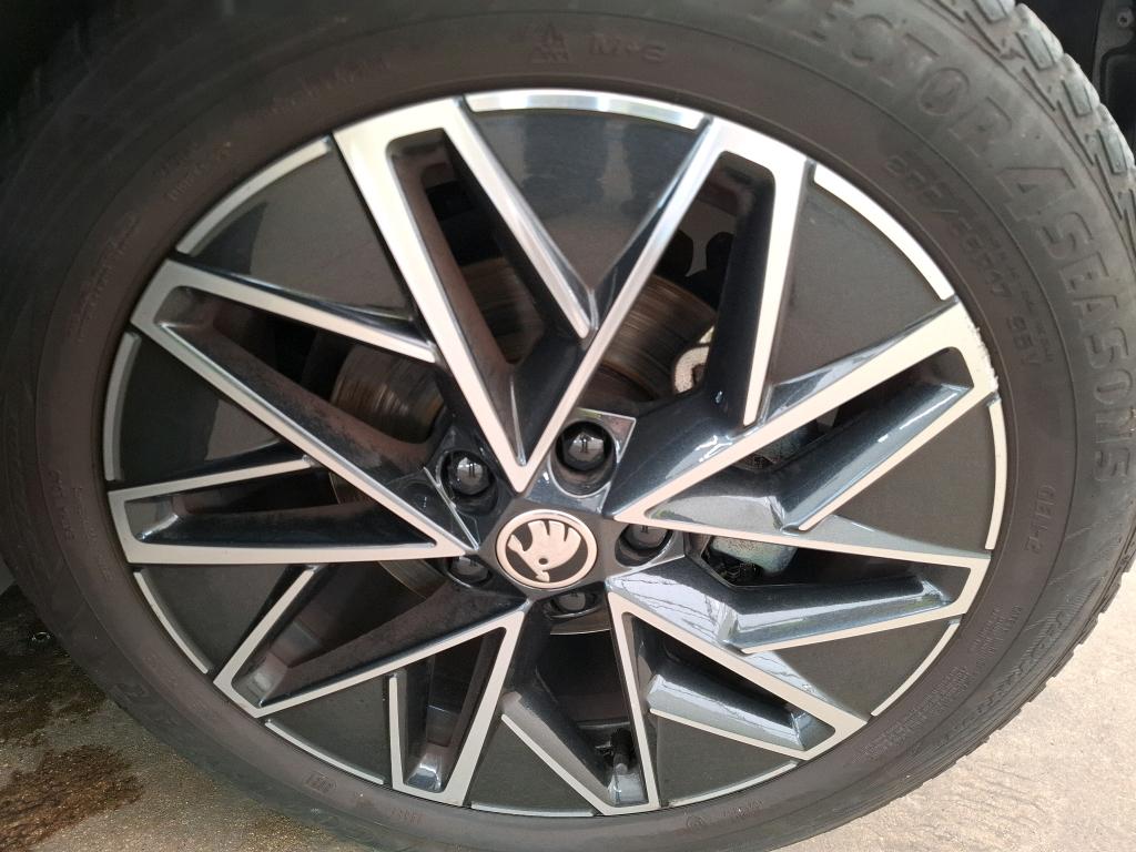 SKODA OCTAVIA COMBI 1.5 TSI Hybrid 150 ch DSG7 Sportline 2025