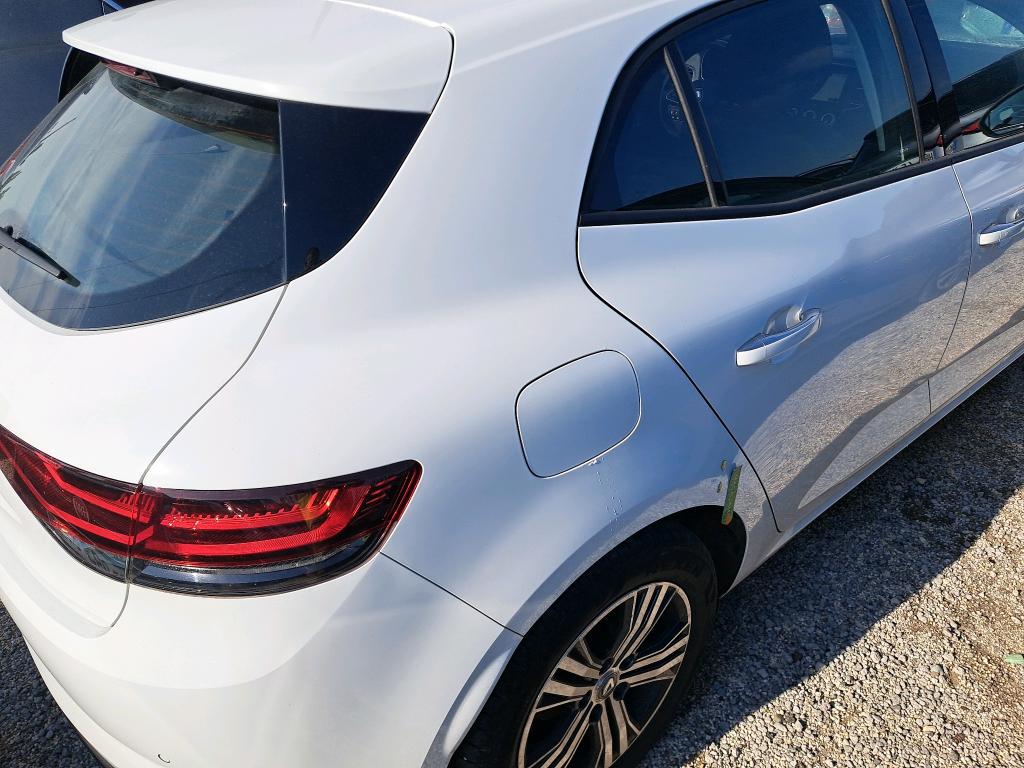RENAULT MÉGANE MEGANE IV Berline Blue dCi 115 EDC Evolution 2023