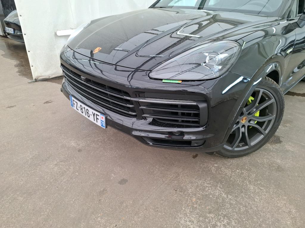PORSCHE  2021
