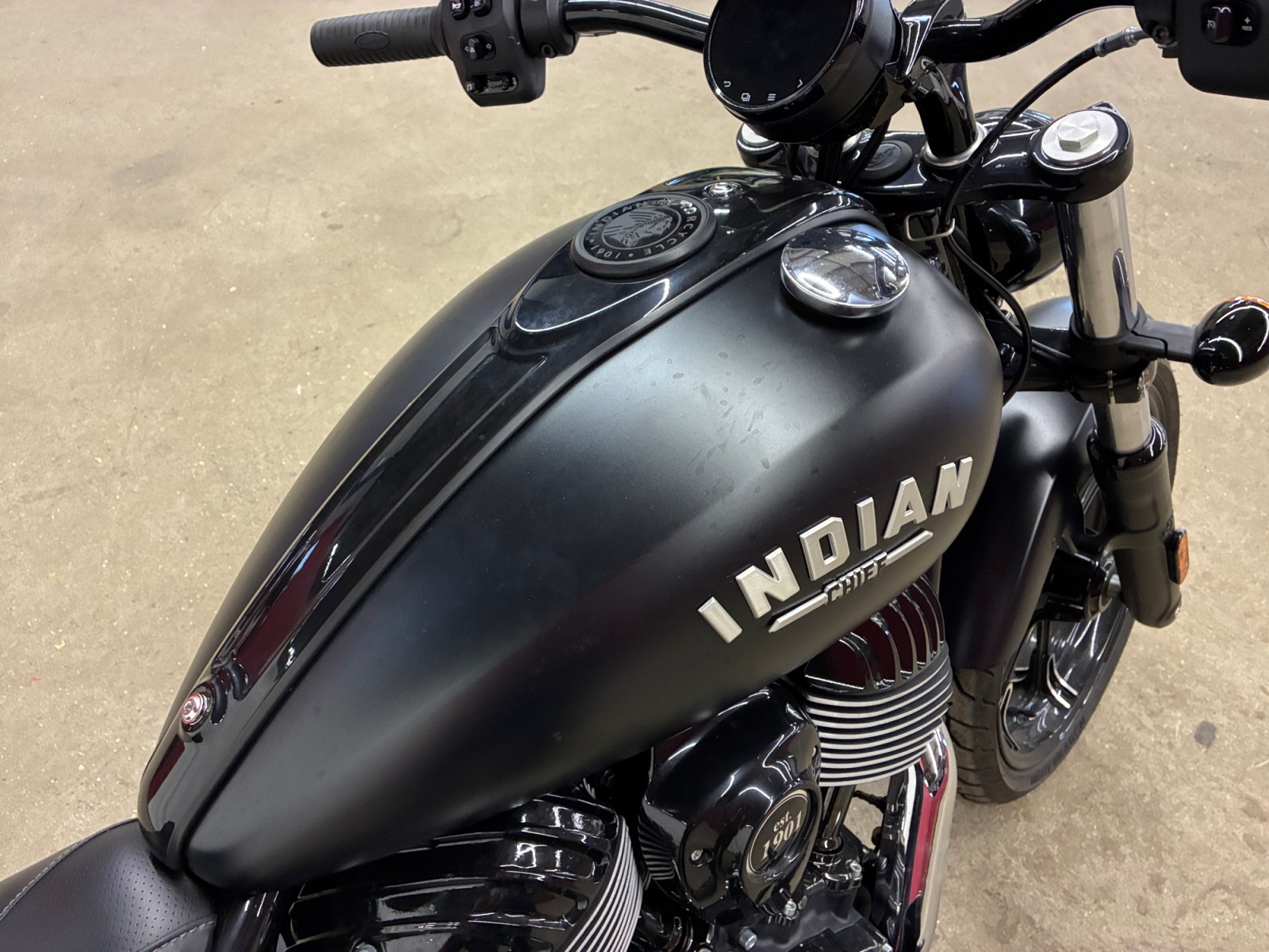  INDIAN Chief Dark Horse 1890 2023