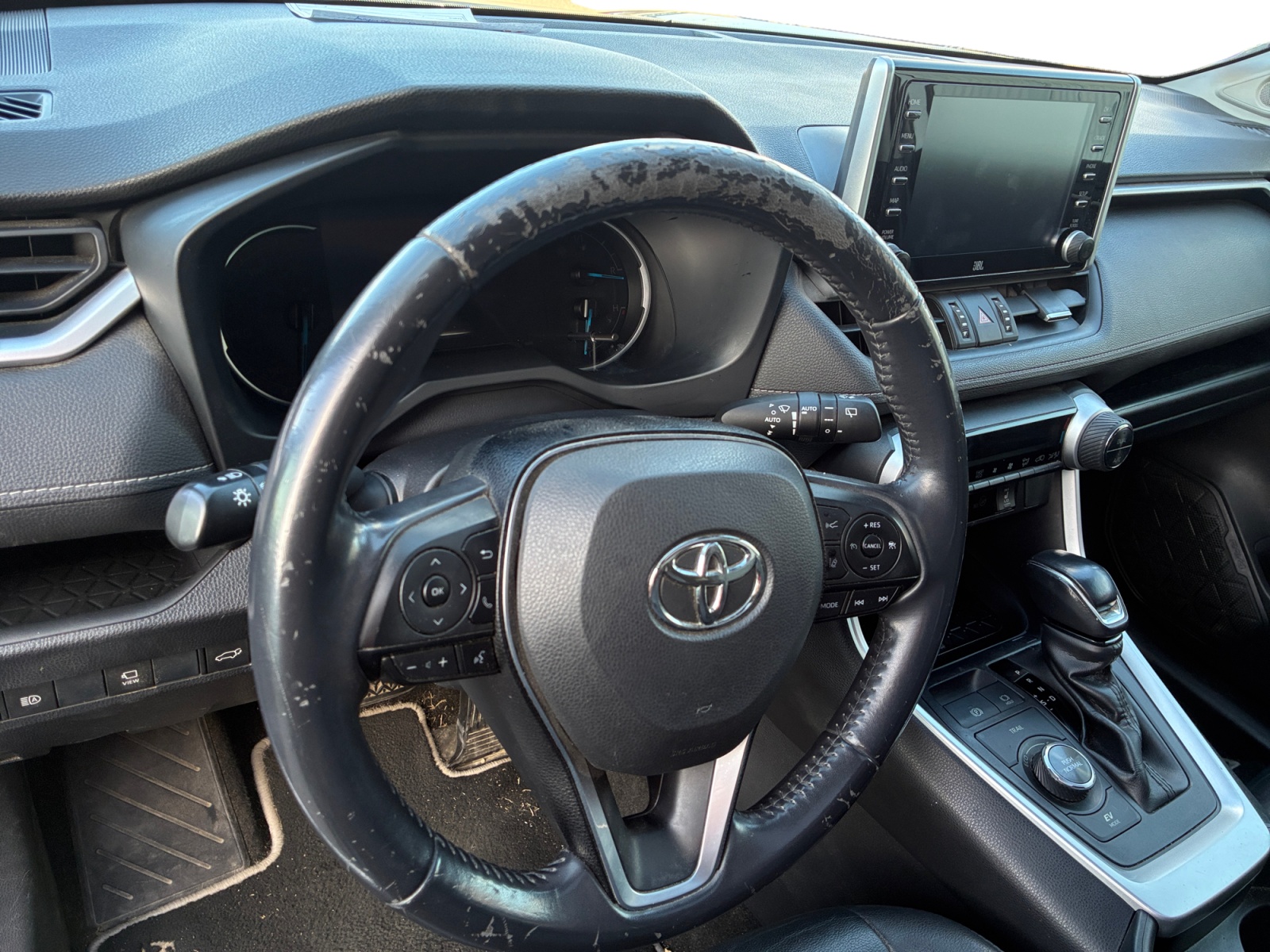TOYOTA RAV4 Hybride 222 ch AWD-i Lounge 2020