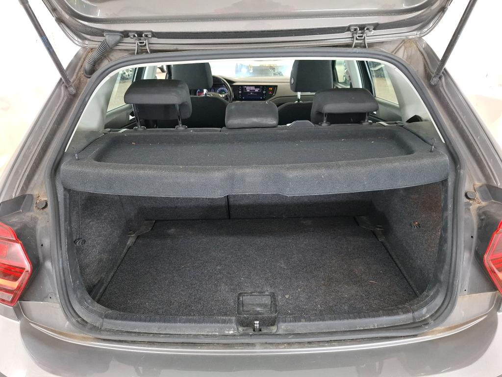 VOLKSWAGEN POLO BUSINESS 1.6 TDI 95 S&S DSG7 Lounge 2020