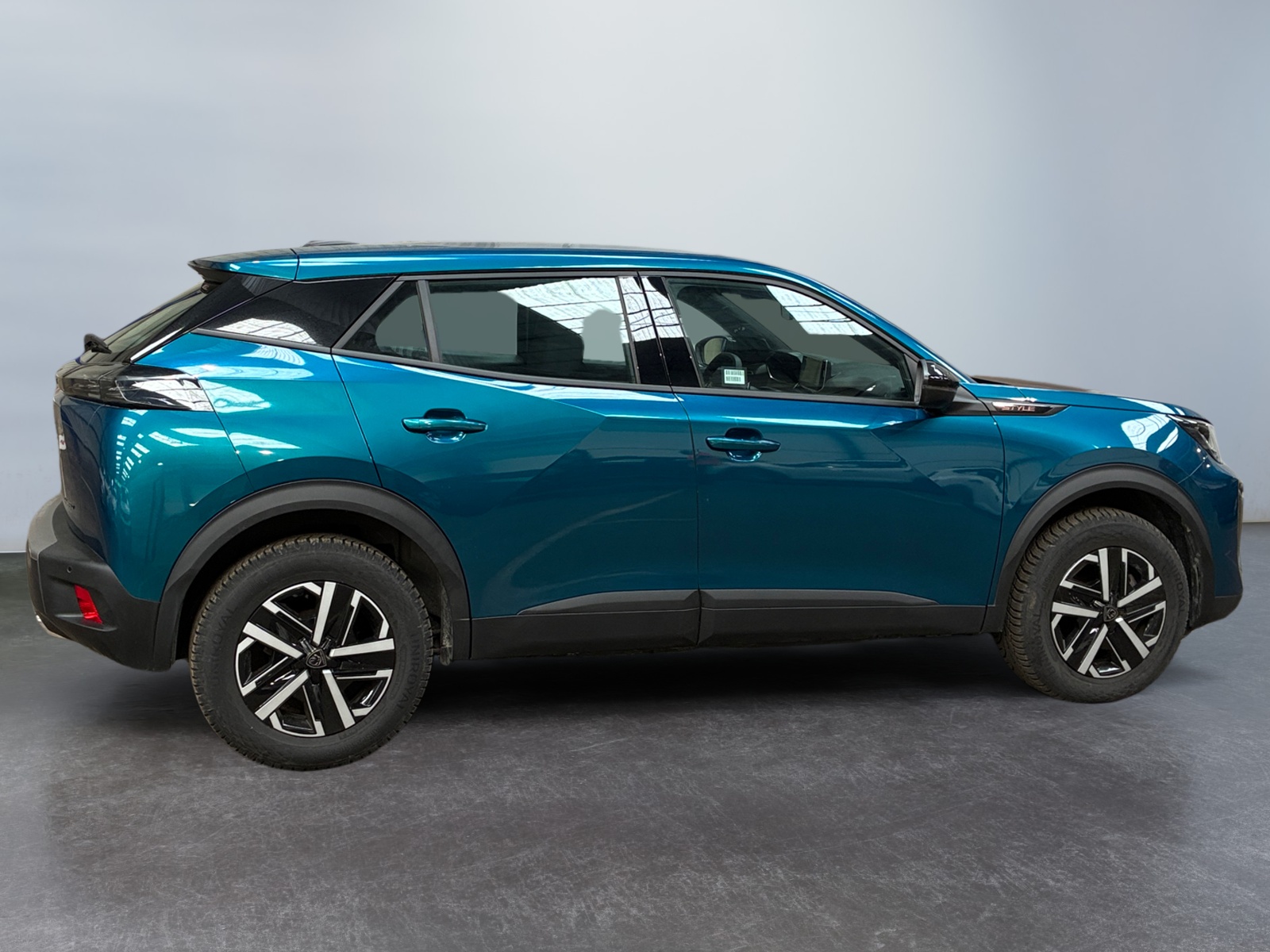 PEUGEOT 2008 Hybrid 136 e-DCS6 2025