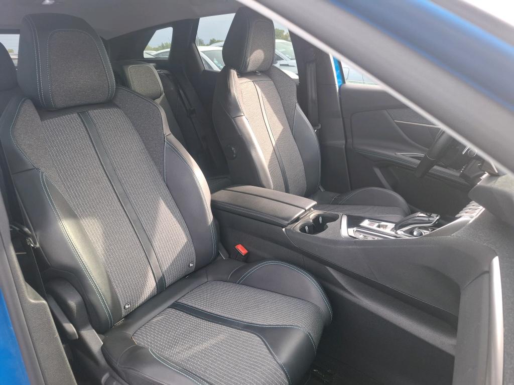PEUGEOT 3008 Hybrid 225 e-EAT8 Allure Pack 2022
