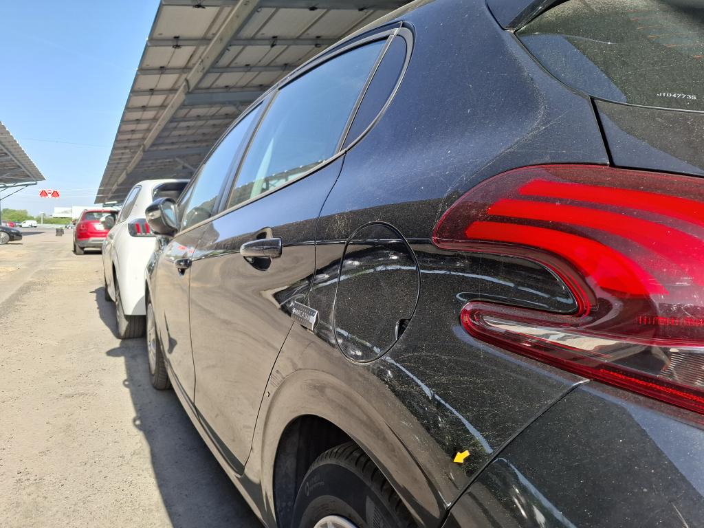 PEUGEOT 208 BUSINESS 1.6 BlueHDi 100ch S&S BVM5 Active 2018