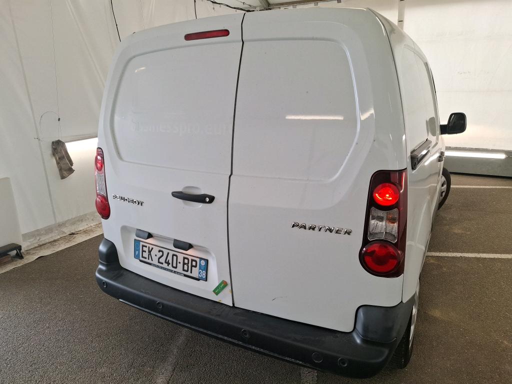 PEUGEOT PARTNER FGN FOURGON STANDARD 1.6 BLUEHDI 100 BVM5 PREMIUM PACK 2017