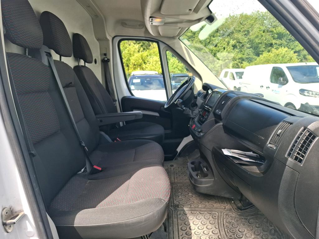 PEUGEOT BOXER TOLE 333 L1H1 BLUEHDI 120 S&S PRO 2023