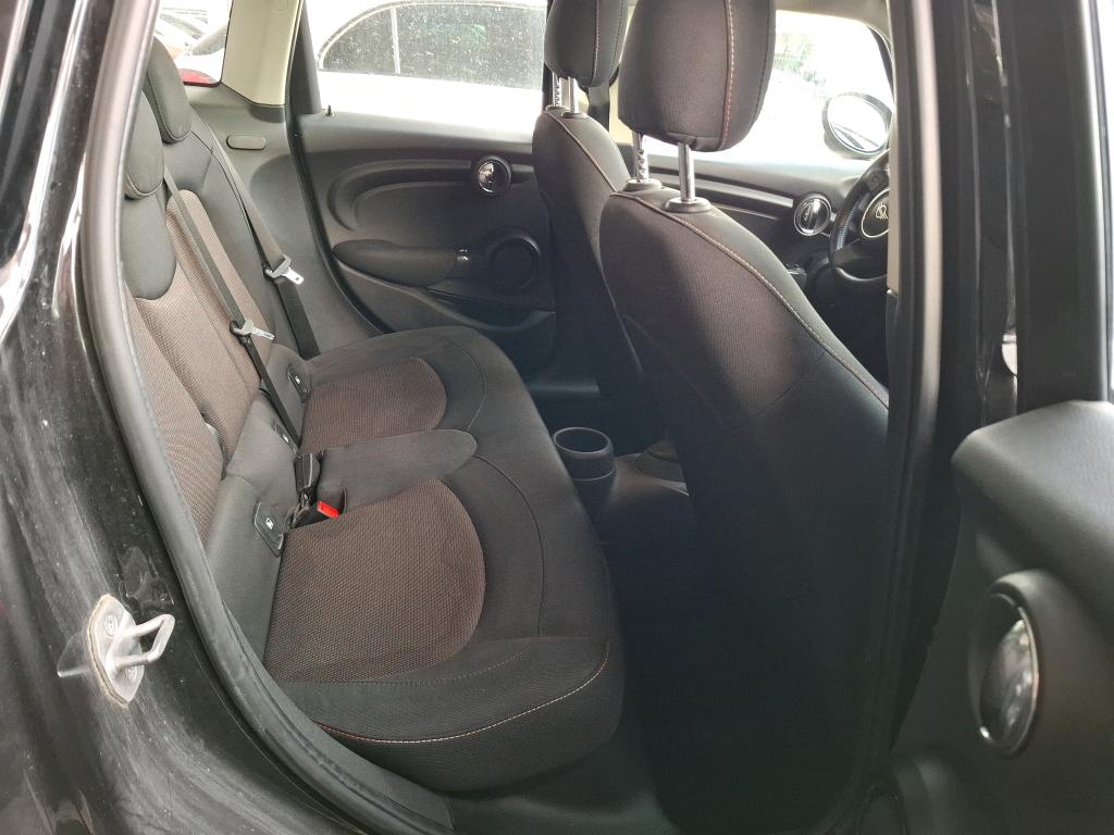 MINI HATCH 5 Portes Cooper 136 ch DKG7 Finition Business Design 2021