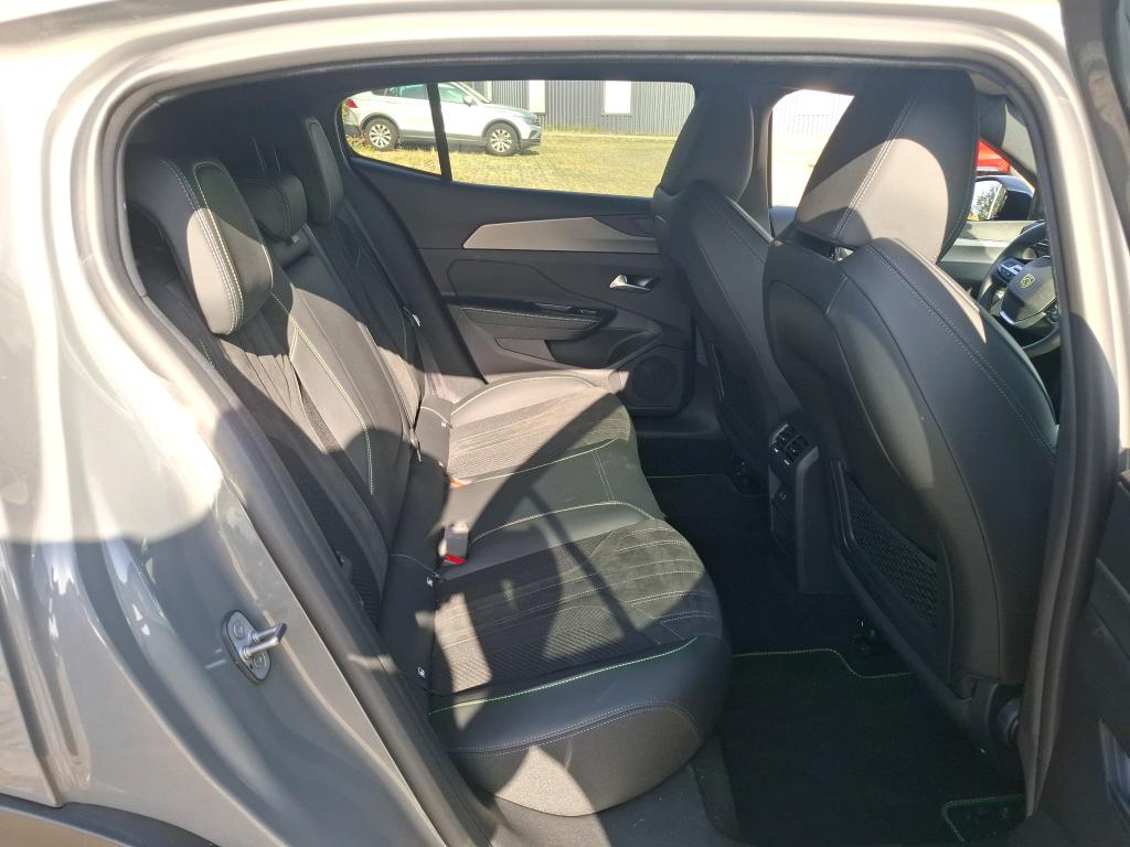 PEUGEOT 408 PHEV 225 e-EAT8 GT 2024