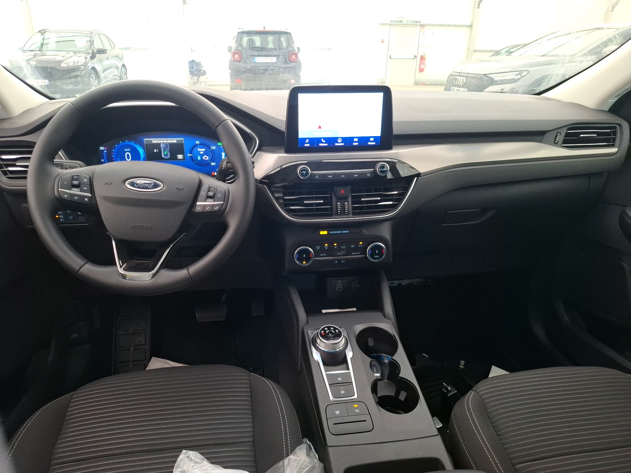 FORD KUGA 2.5 Duratec 190 ch FlexiFuel FHEV E85 Powershift Titanium 2023