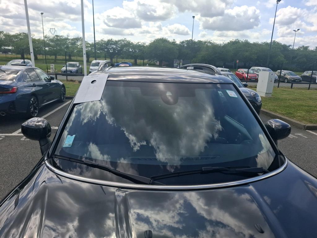 MINI COUNTRYMAN F60 LCI 136 ch BVA7 Cooper Essential 2023