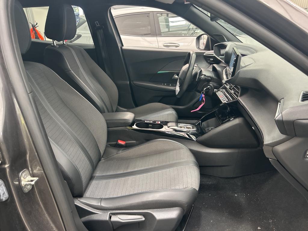 PEUGEOT 2008 PureTech 130 S&S EAT8 Allure Pack 2023