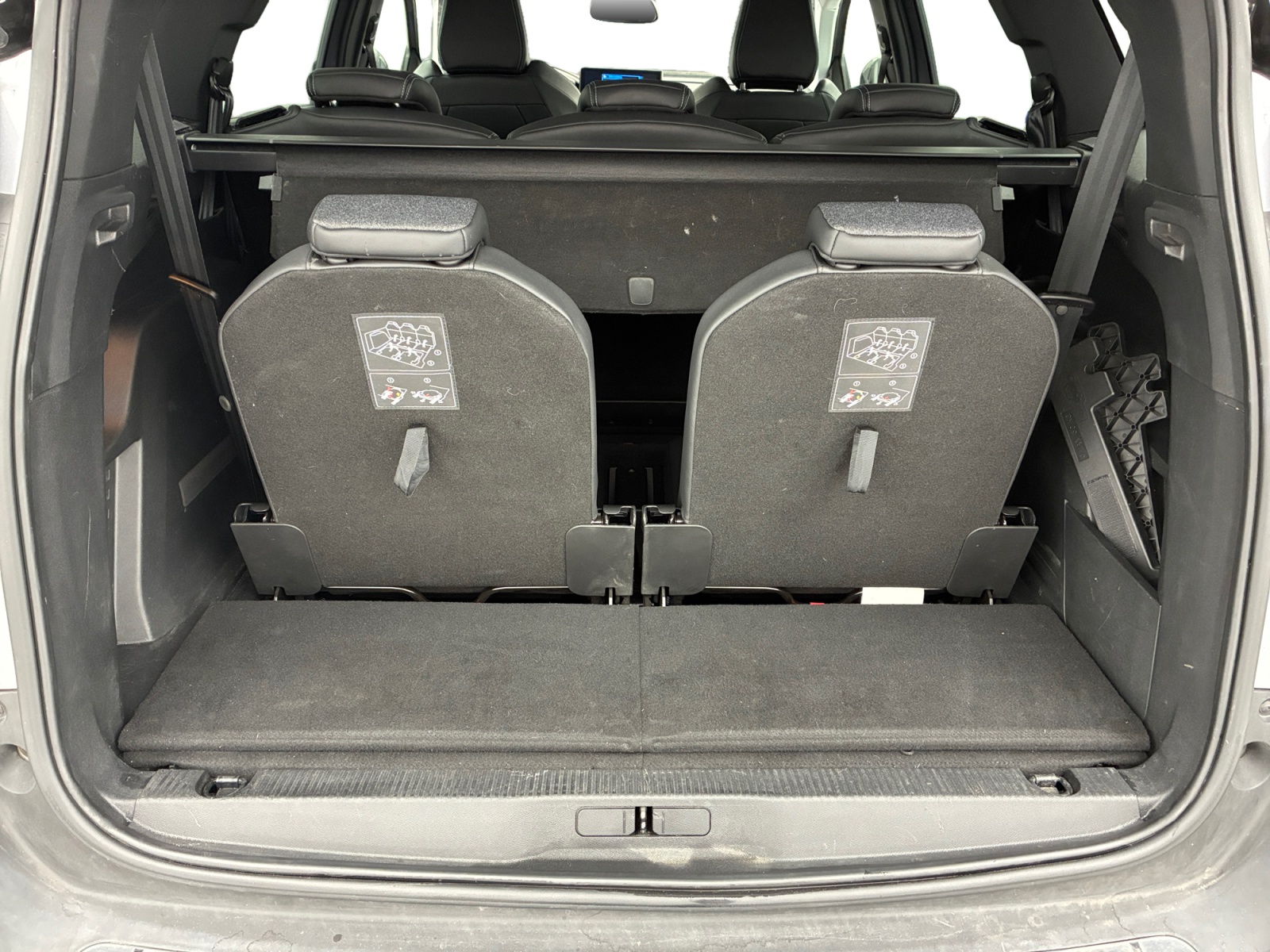 PEUGEOT 5008 PureTech 130ch S&S EAT8 Allure 2022