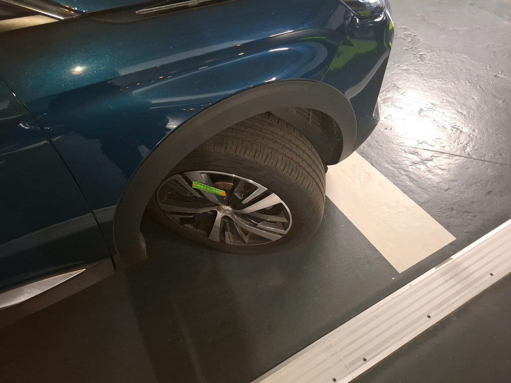 PEUGEOT 5008 PureTech 130ch S&S EAT8 Allure Pack 2023