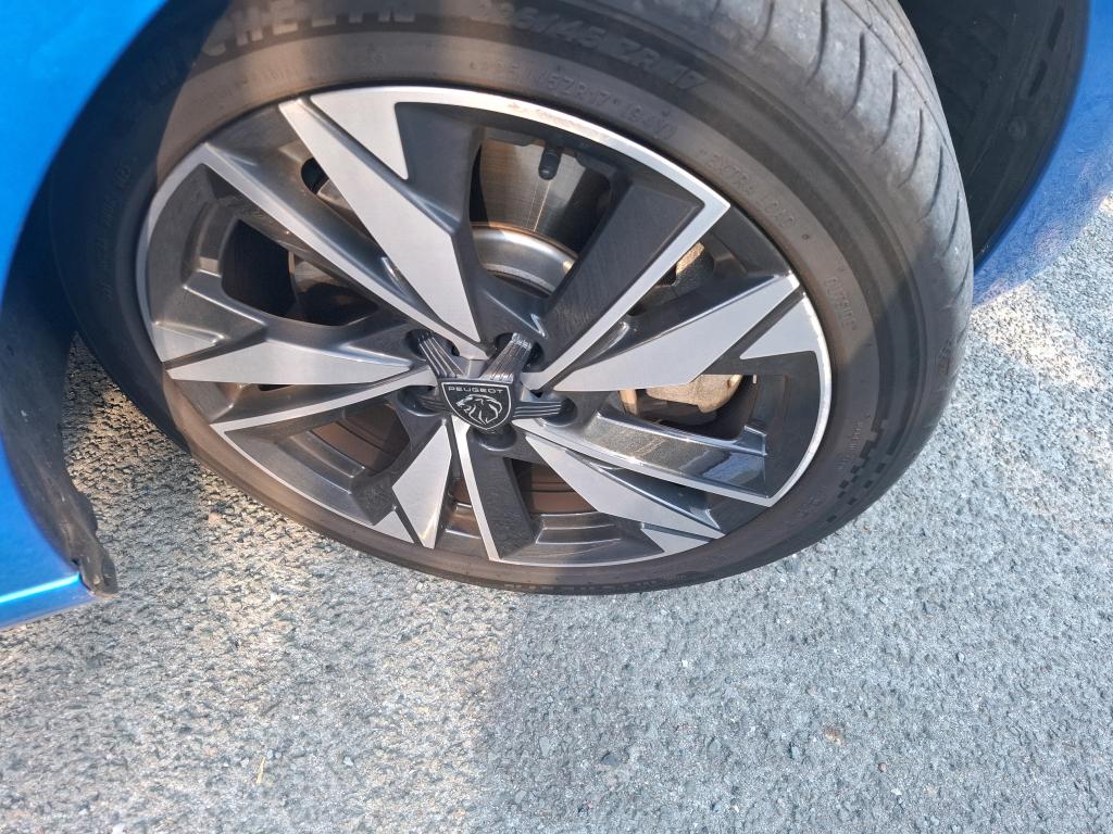 PEUGEOT 308 PHEV 180 e-EAT8 Allure 2022