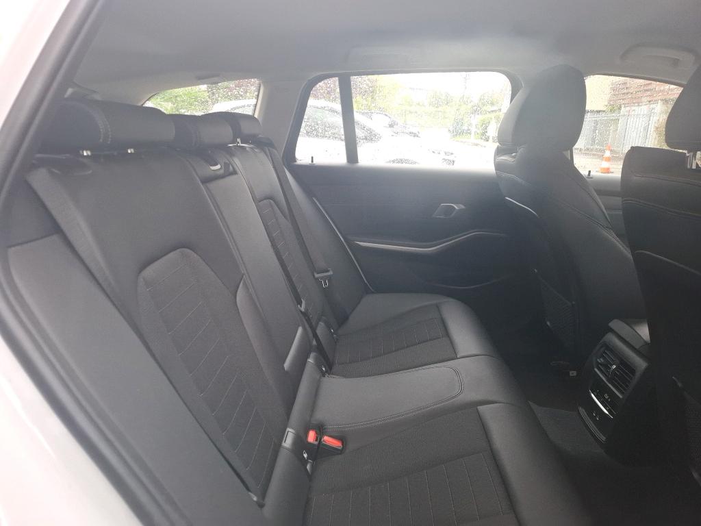 BMW SERIE 3 Touring 318d 150 ch BVA8 Business Design 2022