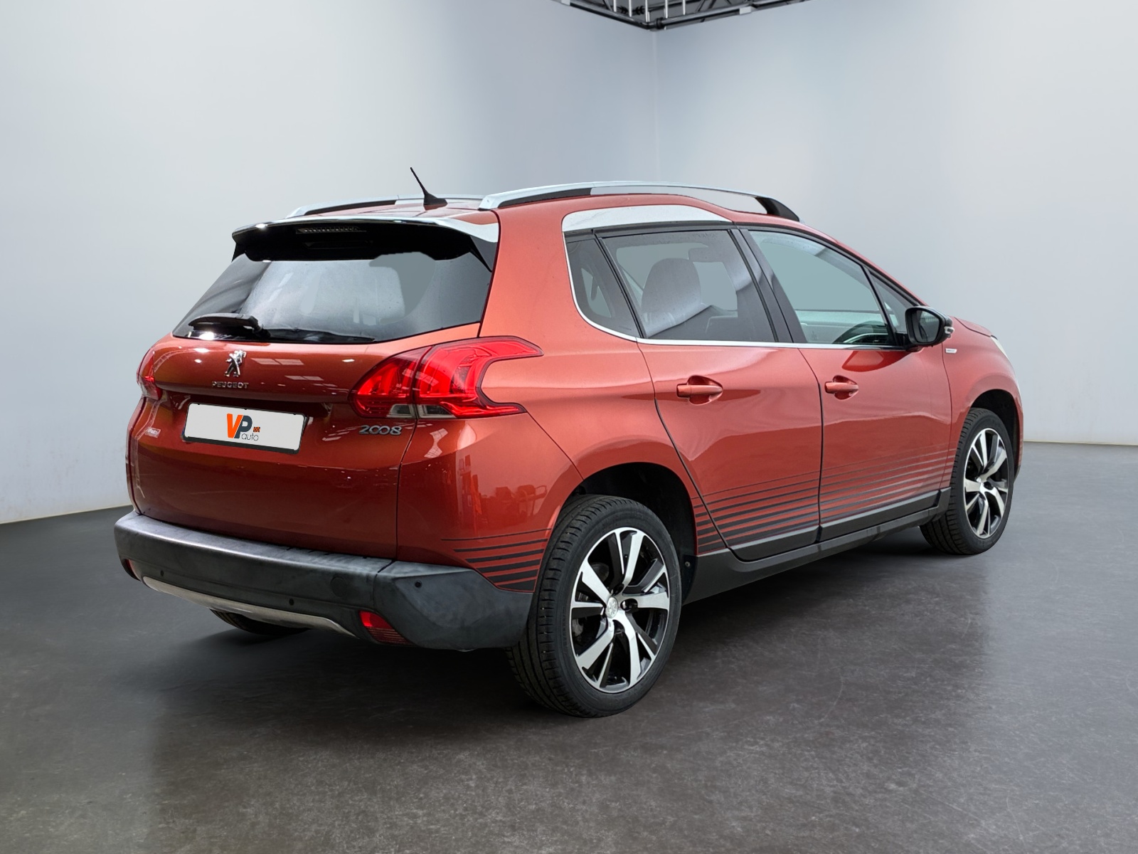 PEUGEOT 2008 1.2 PureTech 110ch S&S BVM5 Urban Cross 2015