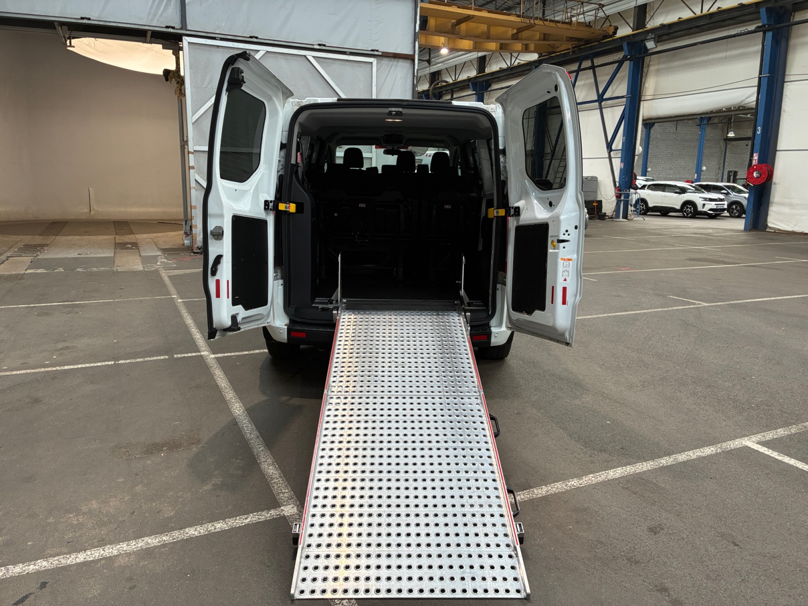 FORD TRANSIT Custom TPMR 320 L2H1 2.0 EcoBlue 130 Trend Business 2020