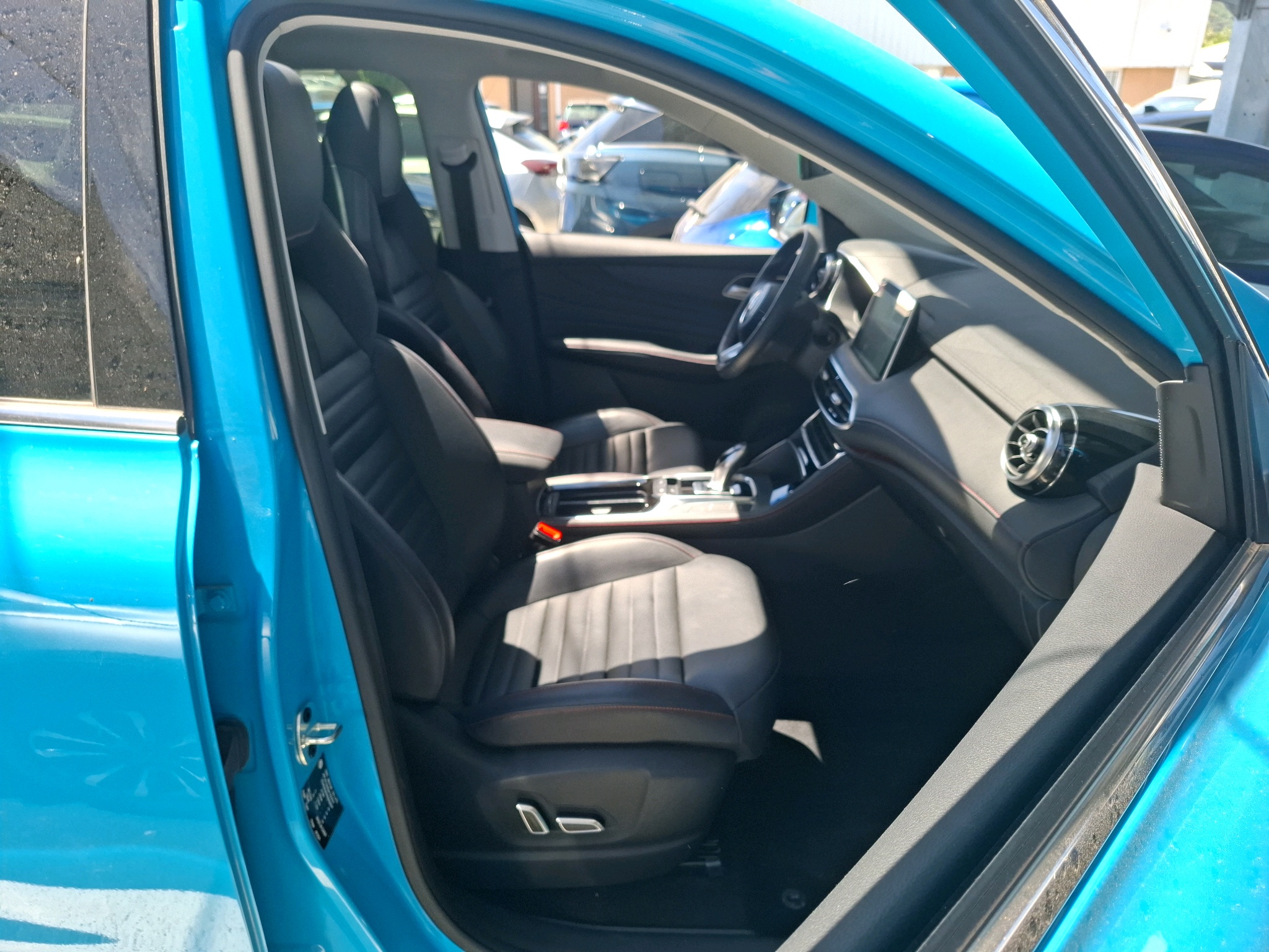 MG EHS 1.5T GDI PHEV Luxury 2024
