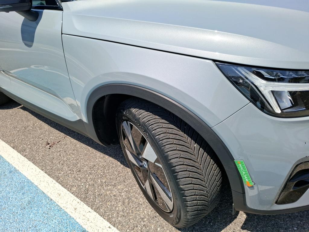 VOLVO XC40 PURE ELECTRIQUE Recharge Extended Range 252 ch 1EDT Ultimate 2023