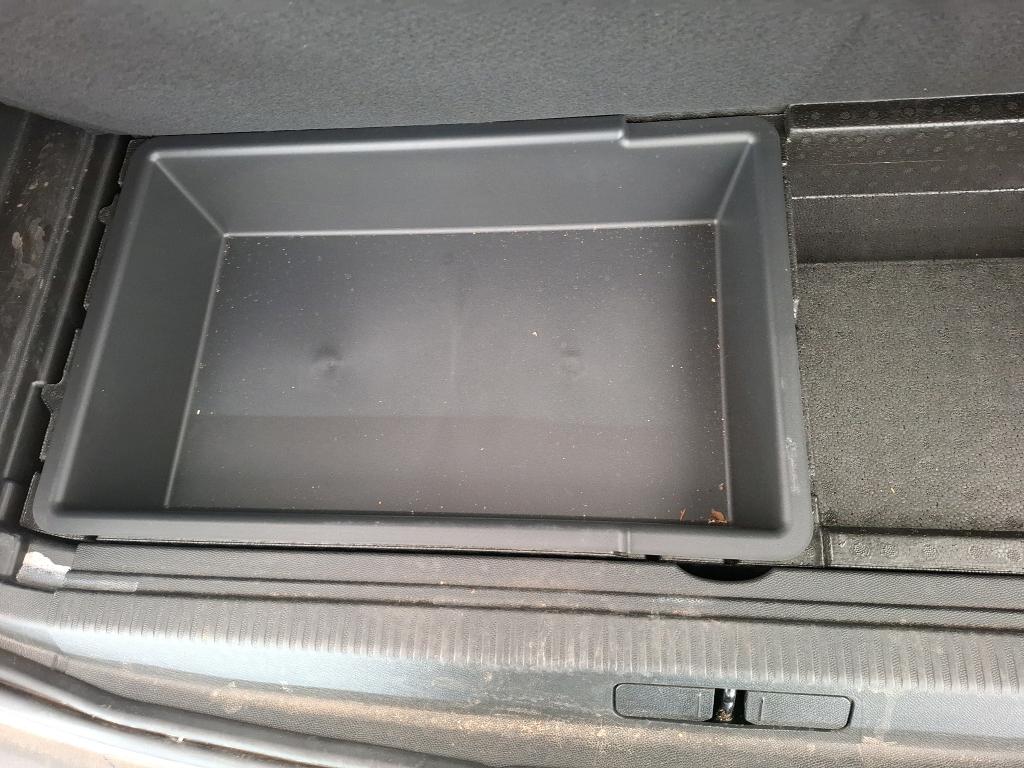 PEUGEOT 3008 Hybrid 225 e-EAT8 Allure Pack 2022