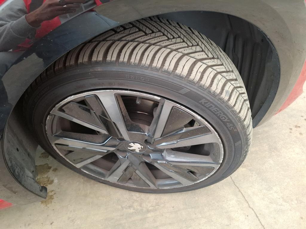 PEUGEOT 208) 208 PureTech 130 S&S EAT8 GT Pack 2021