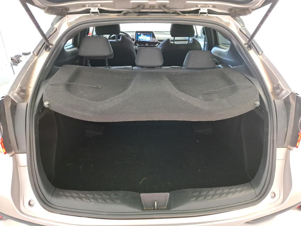 TOYOTA C-HR HYBRIDE 122h Dynamic 2019