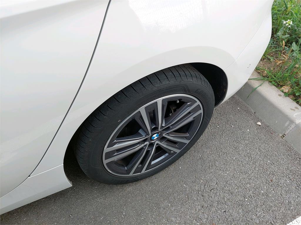 BMW SERIE 1 F40 116d 116 ch DKG7 Lounge 2020